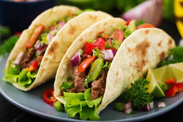 Taco Mexicano con carne de res