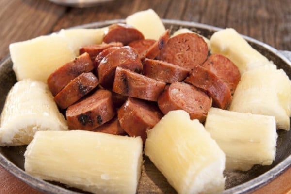 Picada de chorizo parrillero