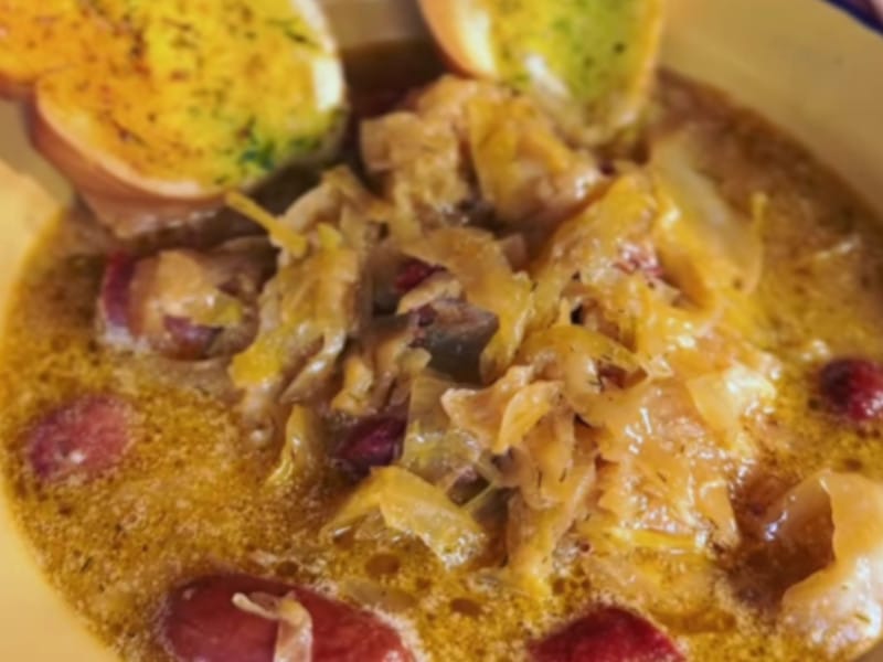 Caldo Ahumado de Repollo